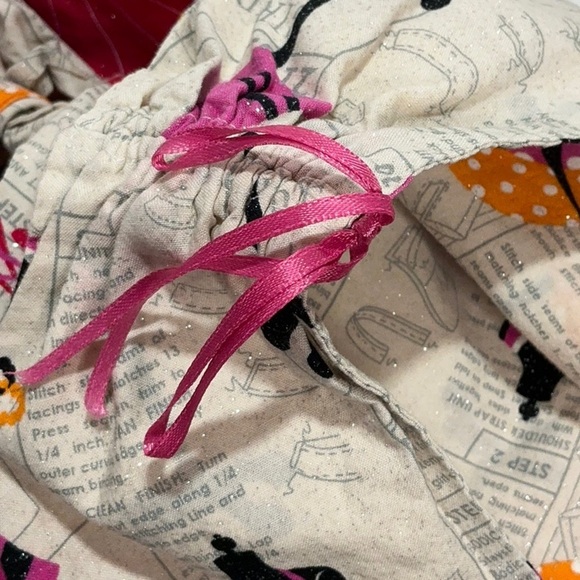 Handmade Sewing Theme Sleeveless V-Neck Maxi Sundress - Picture 8 of 9